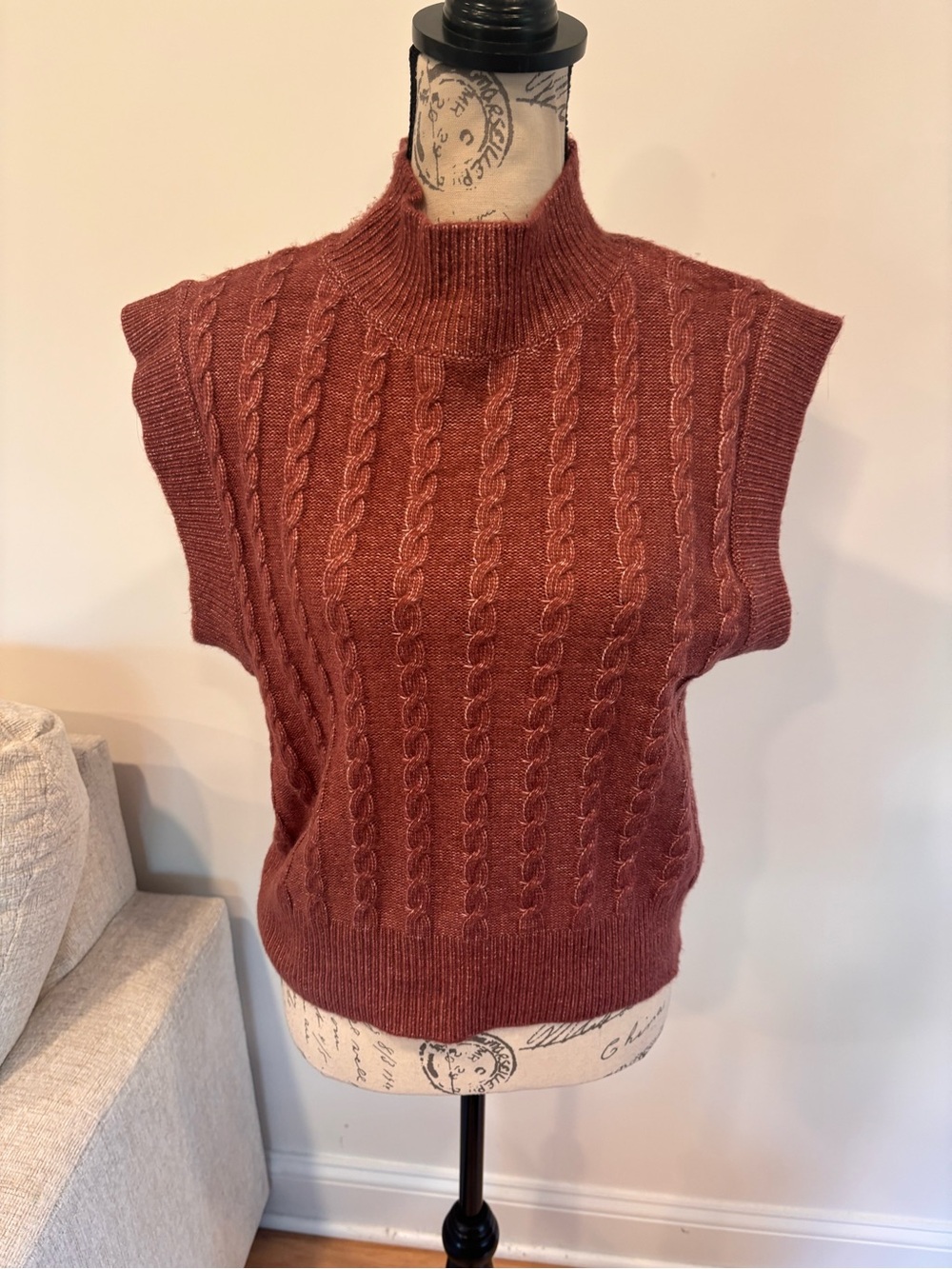 Cupcakes and Cashmere mock neck sweater size XS